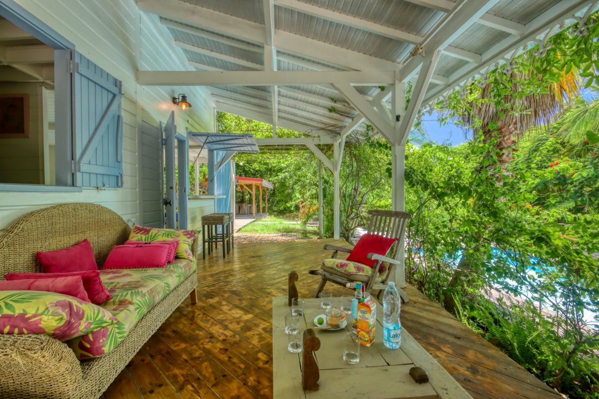 location de villa Sainte-Anne Martinique 6 personnes terrasse 2